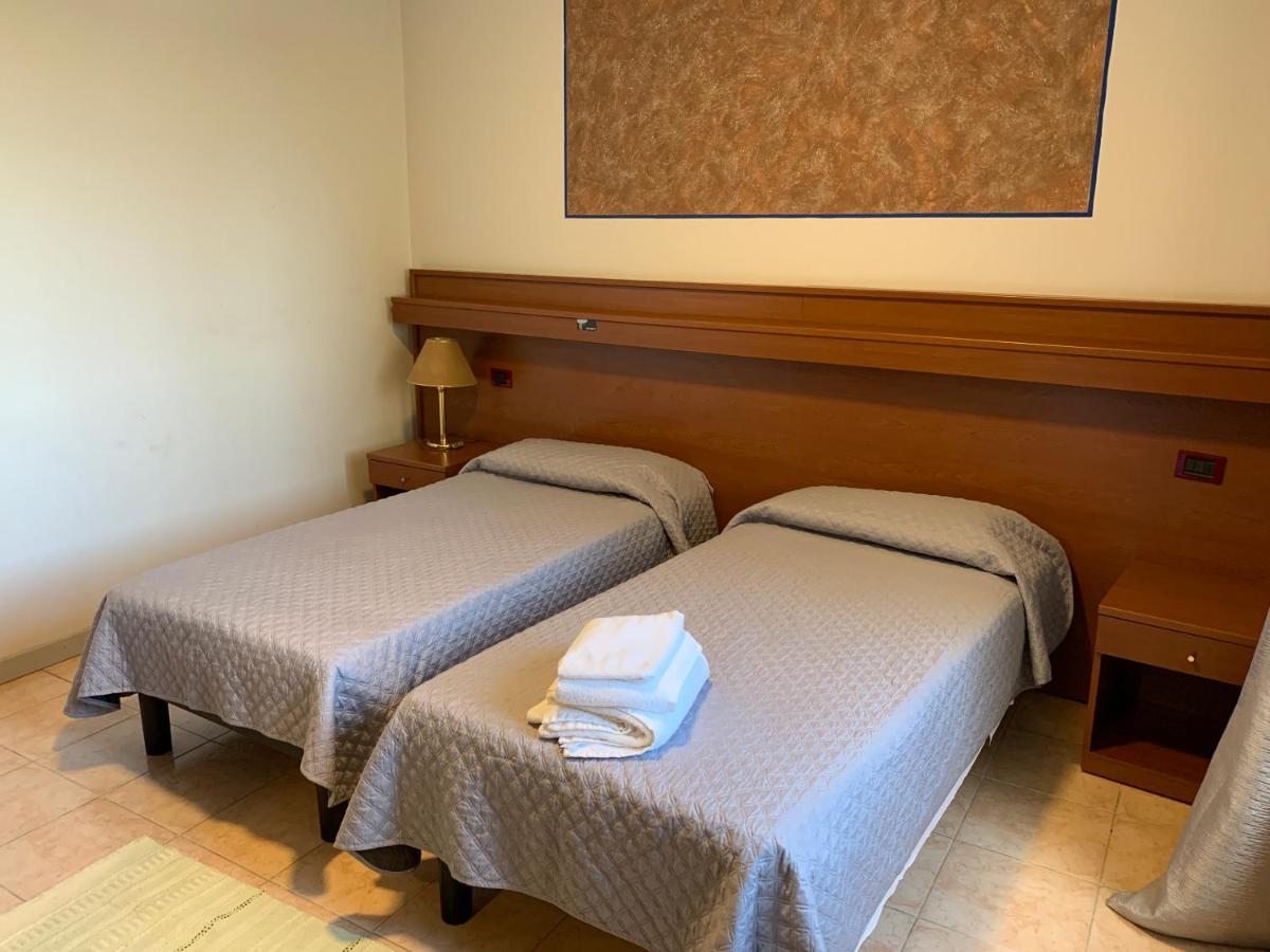 Hotel Regina Campolongo Maggiore 外观 照片